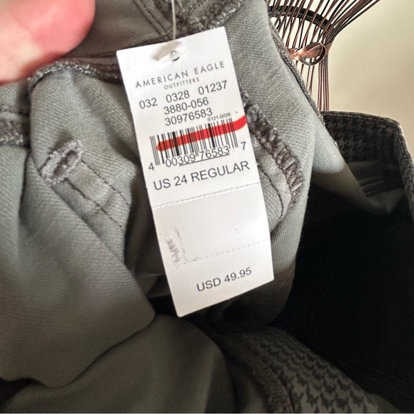 ⭐️ NWT Plus Size American Eagle Houndstooth Jegging ⭐️ - Picture 11 of 12